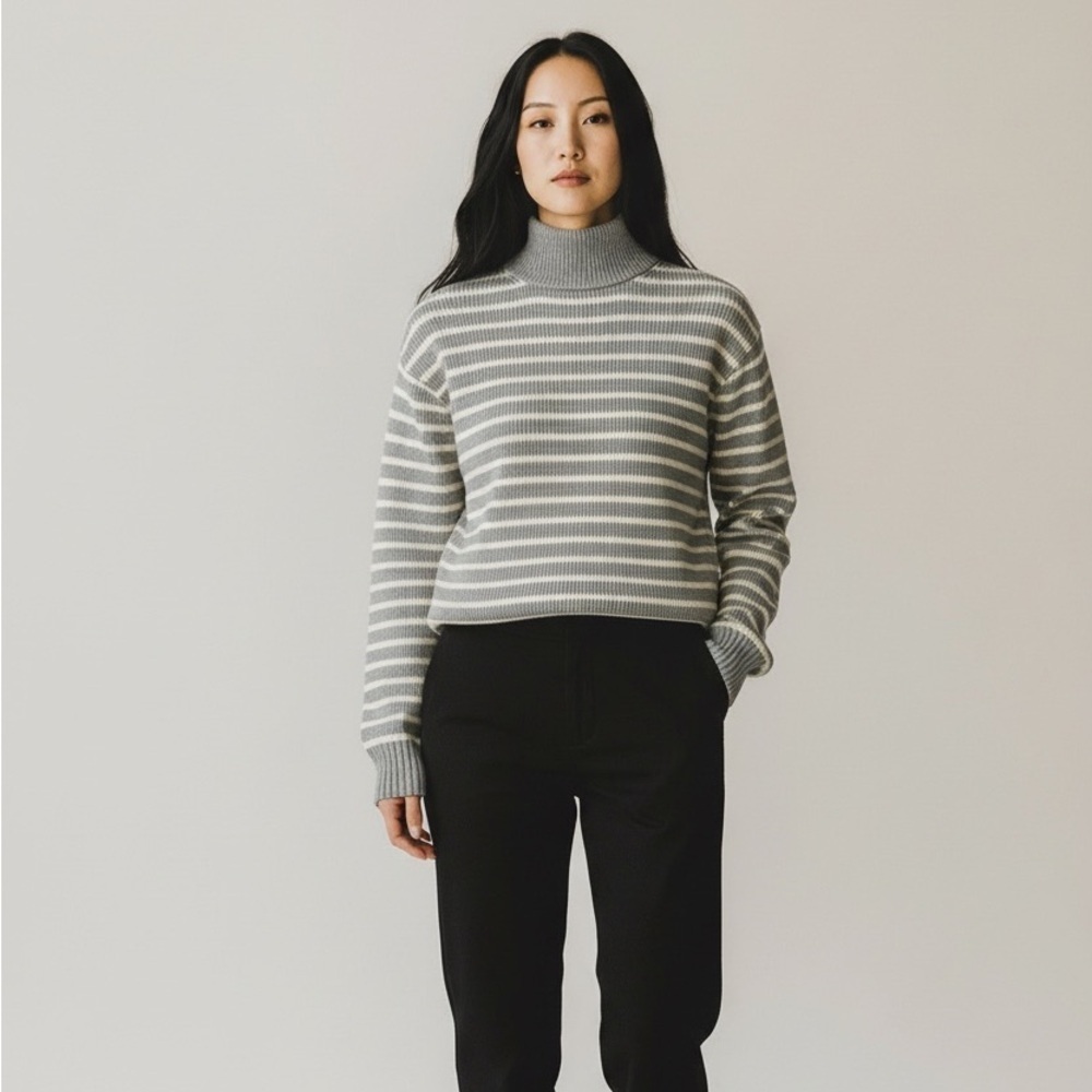 GAP gray & white knit striped mockneck sweater